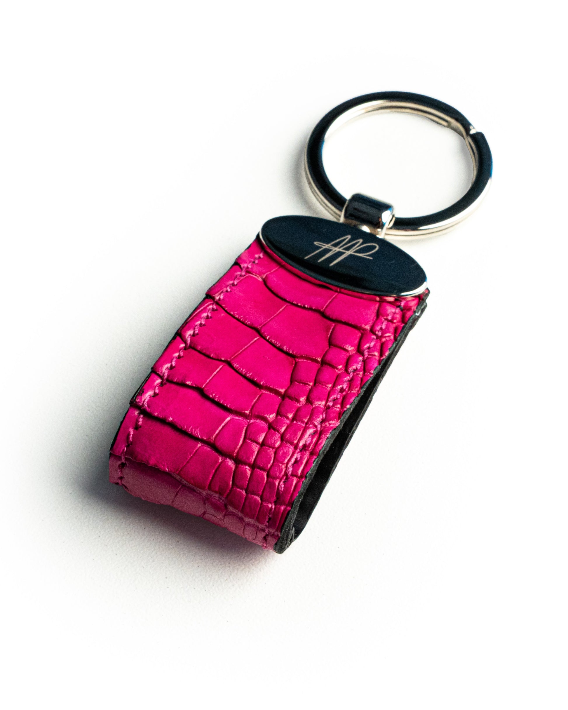 Portachiavi in pelle di alligatore fucsia, stile classico