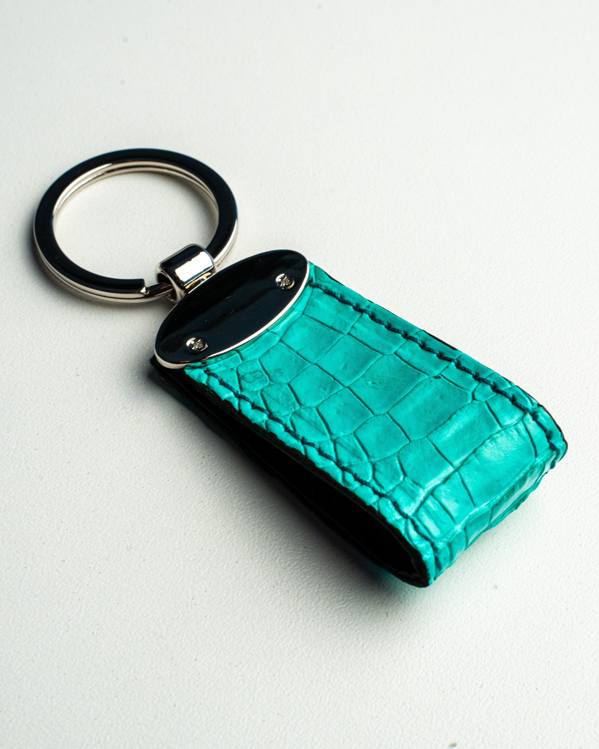 Portachiavi in pelle di alligatore Tiffany, stile classico