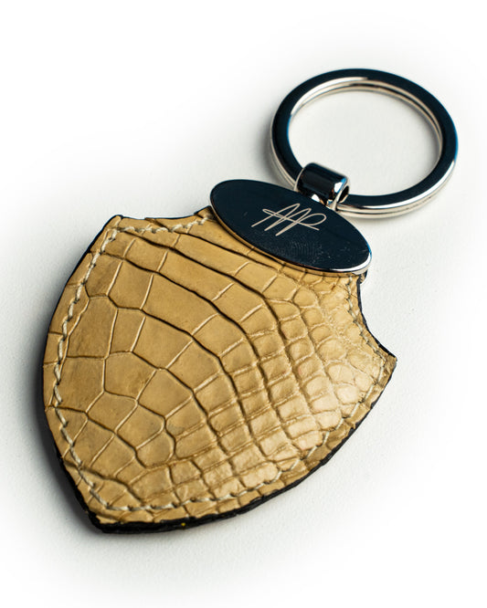 Portachiavi in pelle di alligatore beige, stile Scudetto